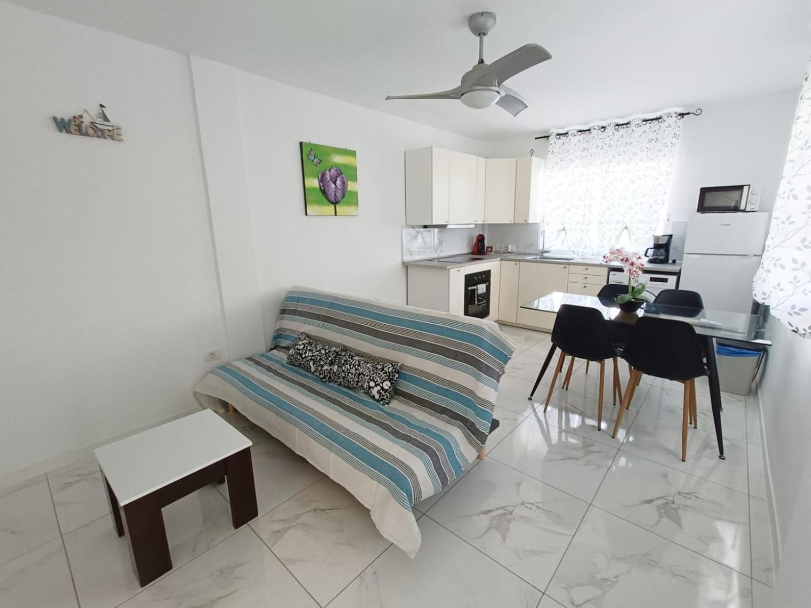 Beautiful Apartment With Pool And Wifi コスタ・デル・シレンチオ エクステリア 写真
