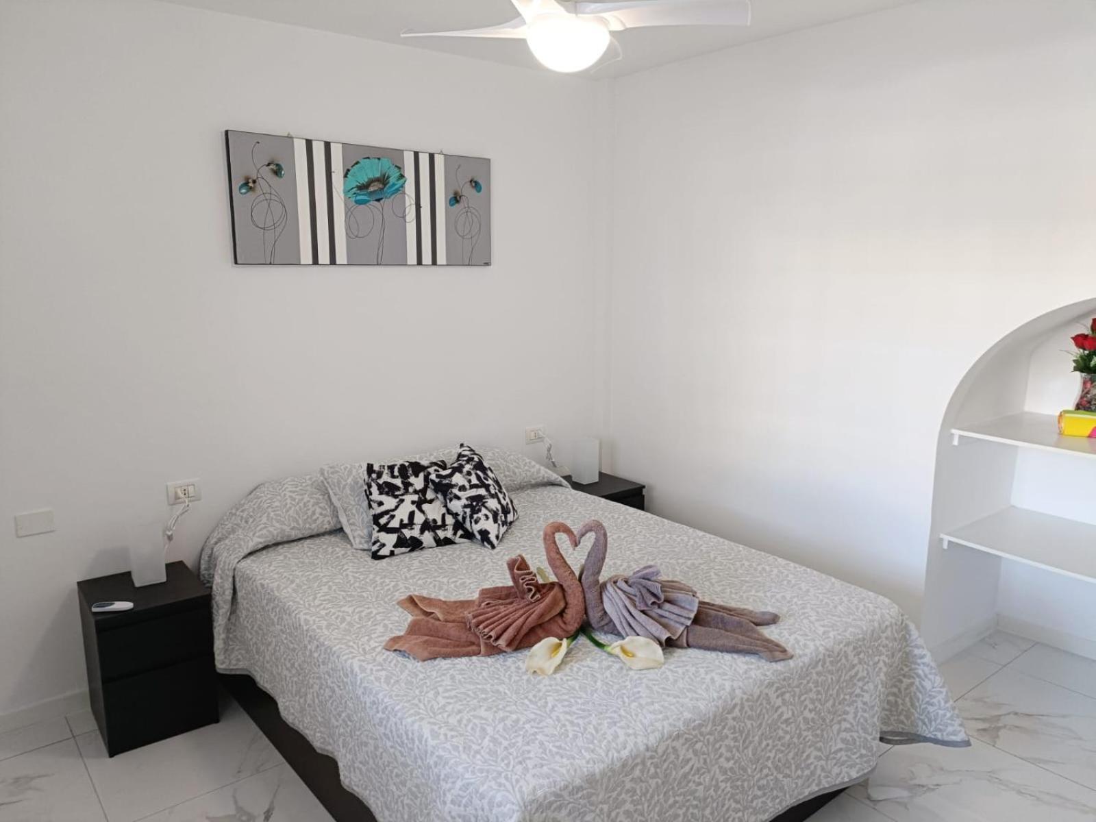 Beautiful Apartment With Pool And Wifi コスタ・デル・シレンチオ エクステリア 写真